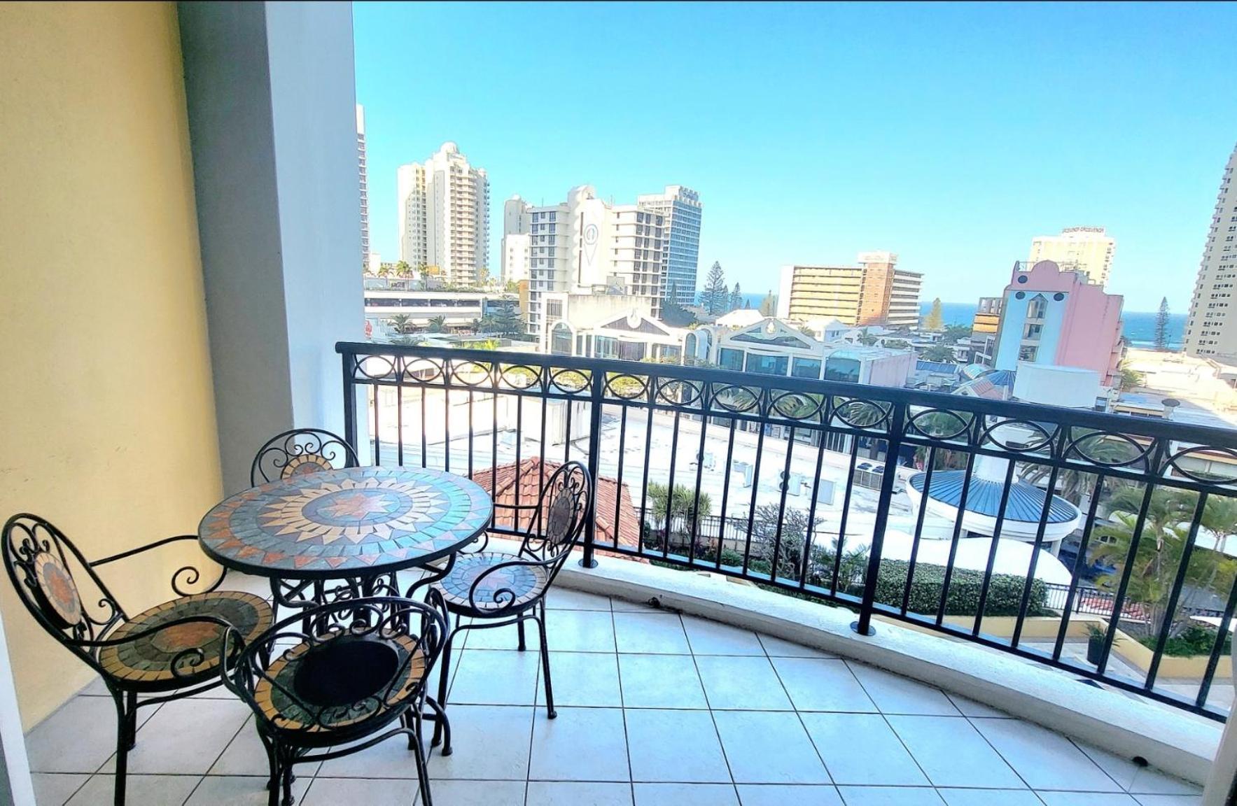 Chevron Renaissance - Self Contained & Privately Managed Apartments Gold Coast Bagian luar foto